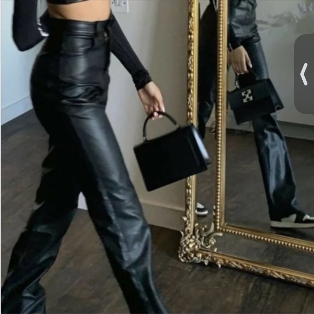 Vintage Hugo Buscati Genuine 100% Leather
Black Pants - Picture 4 of 13
